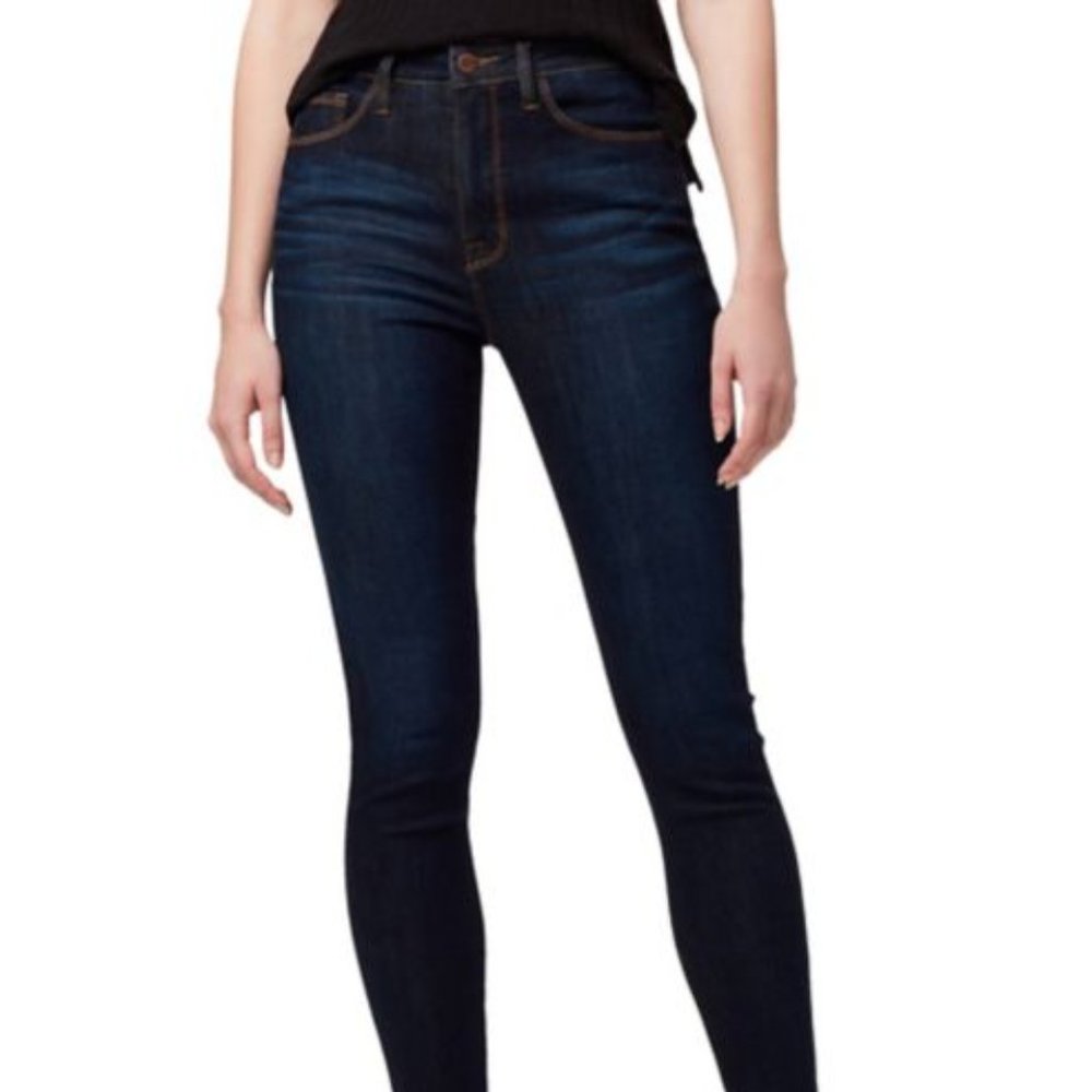 Sanctuary | Social Standard Skinny